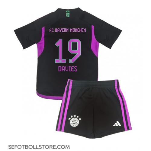 Bayern Munich Alphonso Davies #19 Replika babykläder Bortaställ Barn 2023-24 Kortärmad (+ korta byxor)